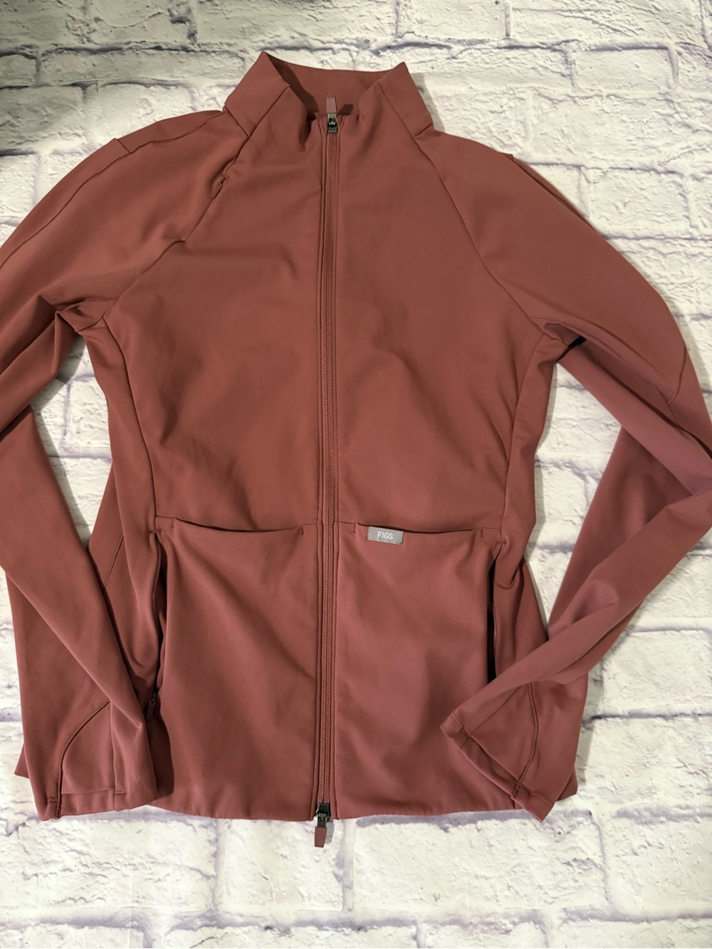 FIGS Mauve countour jacket M